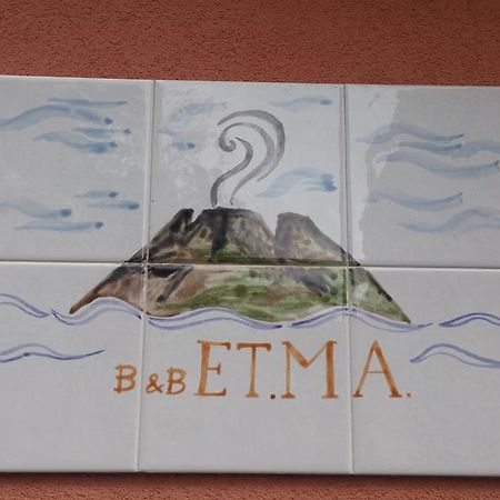 Etma Acomodação com café da manhã SantʼAlfio Exterior foto